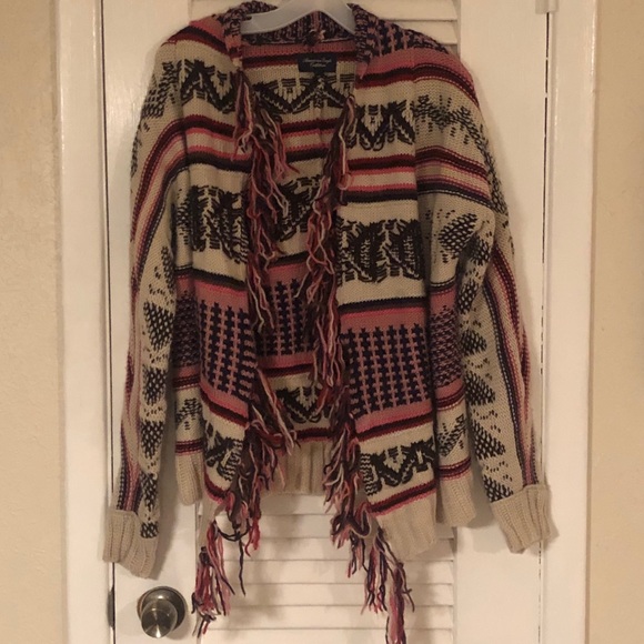 American Eagle Outfitters Sweaters - American Eagle open cardigan style sweater